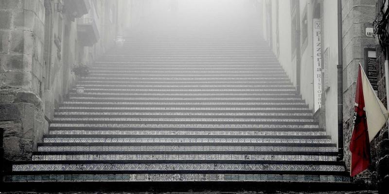 移动端制胜法则:如何用AMP与PWA技术引爆搜索流量与转化率